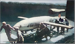 V1 mit Startmannschaft (Wikipedia)